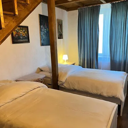 Gemuetliche Amt דירה